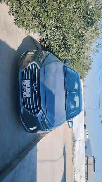 السلام عليكم لنتره ٢٠١٧ رقم انكليزي بغداد بأسمي 
.
سيارة نضيفة ماشيه ١١٣ ميل
مواصفات عادية
بيها صبغ البنيد فقط (بدون ايرباك)
.
السعر ١٢٠ بيها مجال  صورة الحادث مع الصور والسونار كذلك.
مكان السيارة بغداد الشرطة الخامسة
.
***********  علاء الخفاجي
