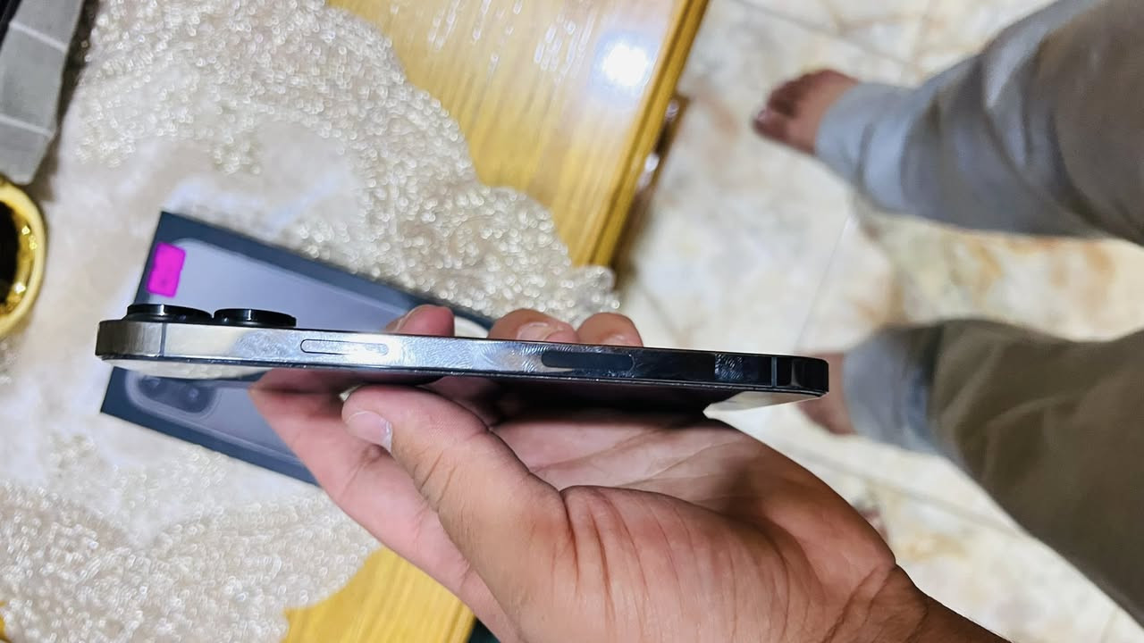 السلام عليكم
ايفون 13 pro max
البطارية:95
الذاكرة:512
ملحقات كاملة 
الضرر الشاشة بيه كسر موضح بالصور بس شغال المس
السعر:500 وبي مجال
للاستفسار يرجى المراسلة


**إذا كنت صاحب هذا الإعلان وتريد حذفه لأي سبب، رجاءا أرسل رسالة إلى الدعم الفني**