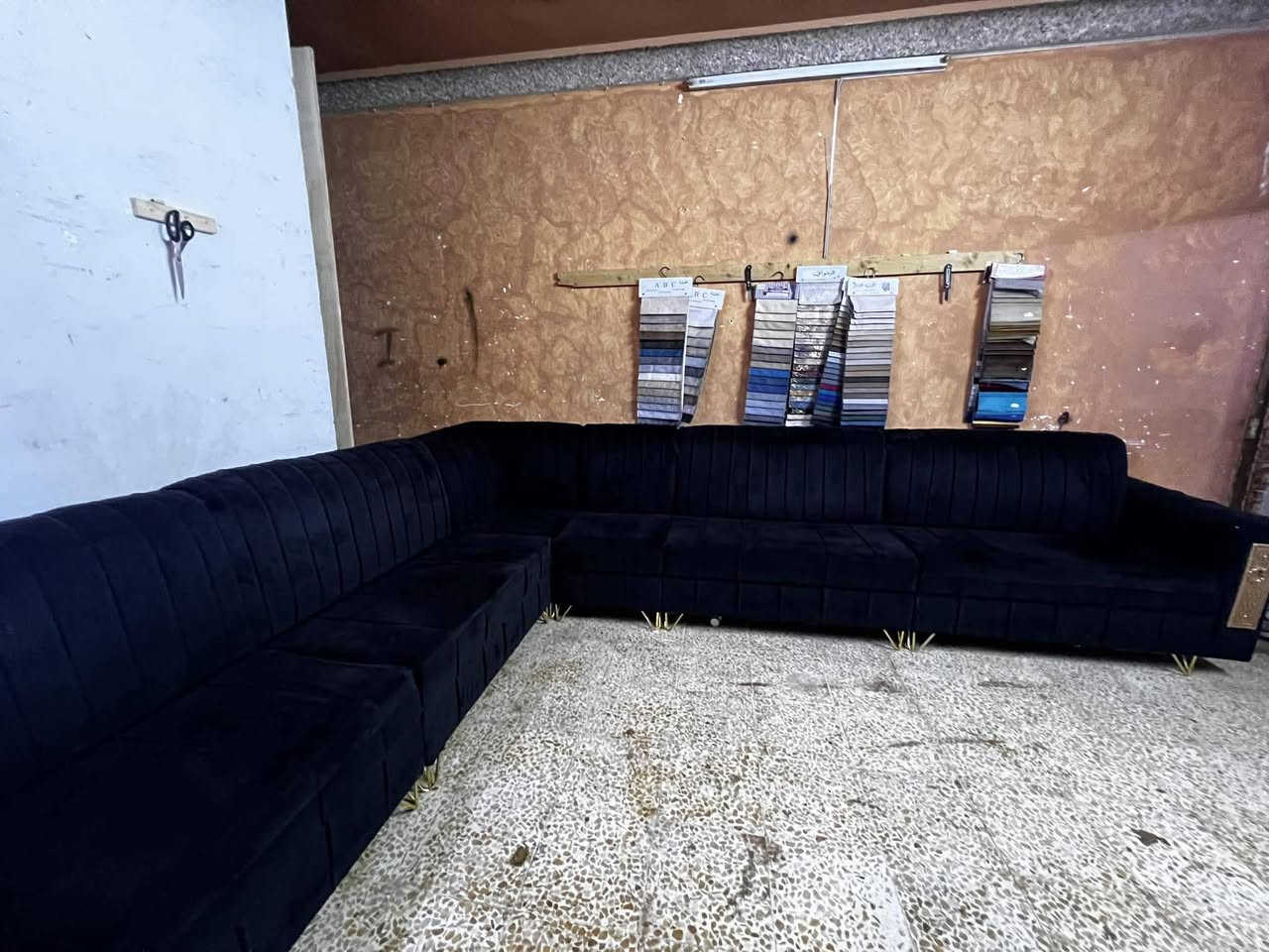 ديوان للبيع مابي اي عيب شرط 
مستعمل شهر فقط 
حيل نضيف مابي اي عيب 
7امتار ونص 
السعر 225


**إذا كنت صاحب هذا الإعلان وتريد حذفه لأي سبب، رجاءا أرسل رسالة إلى الدعم الفني**