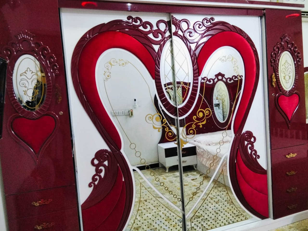 غرفه تركي لبيع نضيفه اي ضرر مبيه البلديات شارع المصرف افران عسل الرقم ***********
