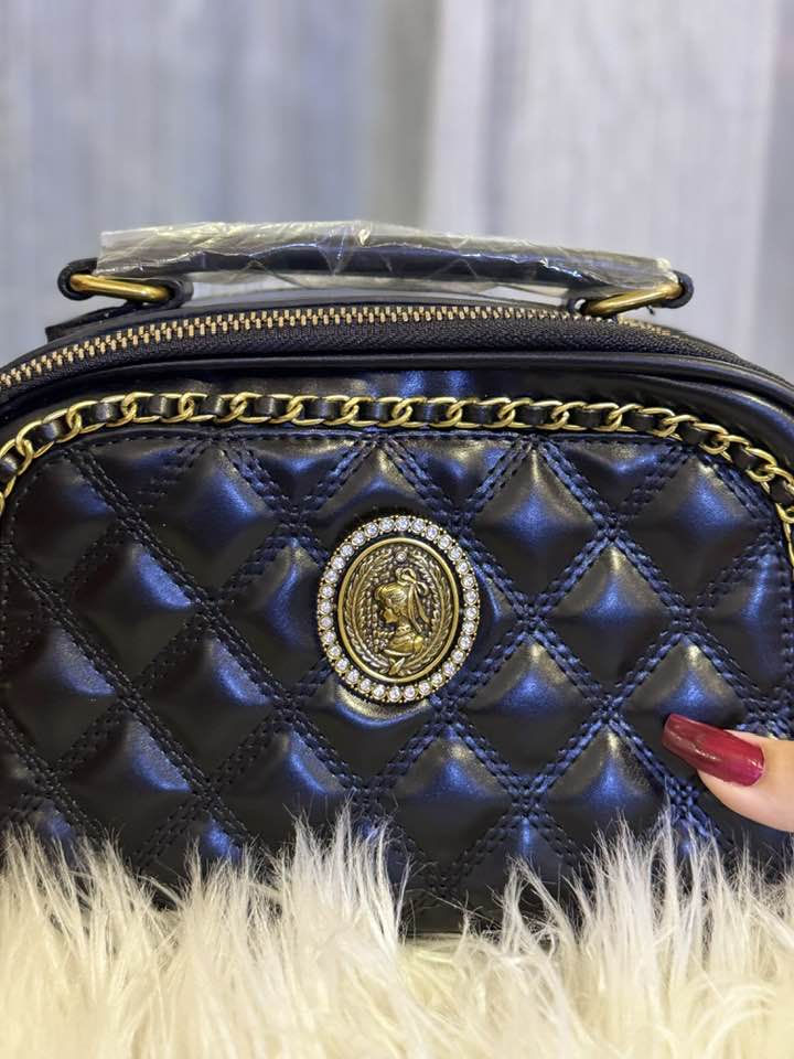 حقيبه ماركه Steve Madden امريكيه


**إذا كنت صاحب هذا الإعلان وتريد حذفه لأي سبب، رجاءا أرسل رسالة إلى الدعم الفني**