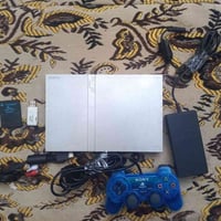 بلاي ستيشن 2 • كامل الملحقات • يشغل بفلاش