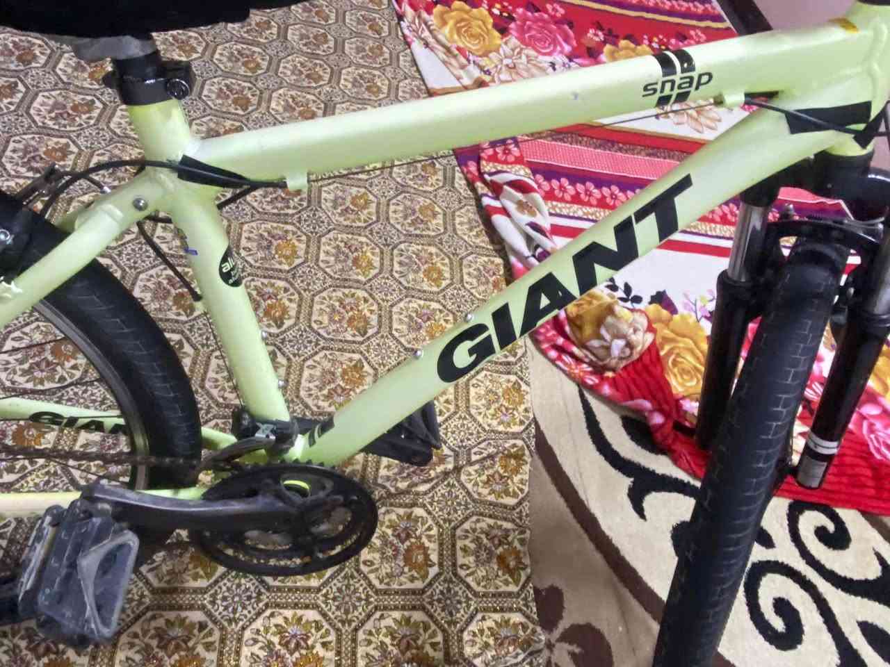 للبيع 
باسكل  GIANT  سناب 
 كير فقاس 7نمر 
امامي فقاس. 3نمر 
السعر210 بي مجال قليل 
بايسكل جاهز مايعوزو اي شي 
مكاني موصل ايسر 
 
 رقمي ***********  شراي اتصل
