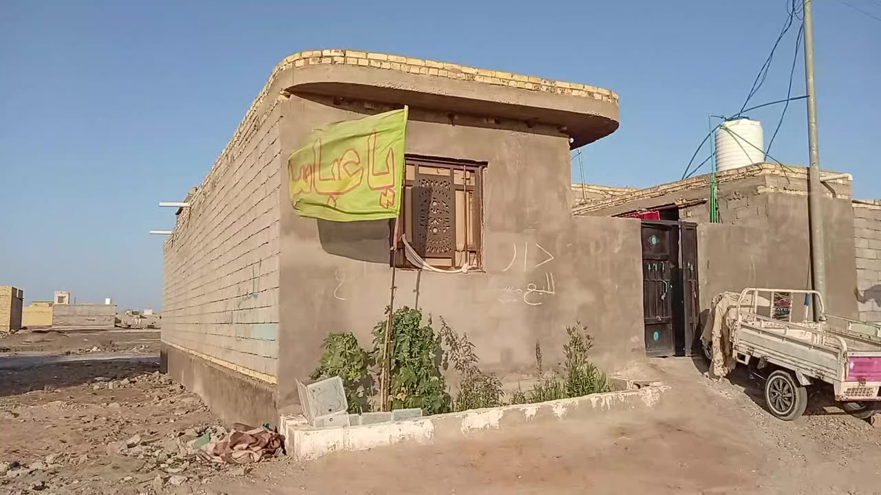 يا الله بيت بحي جوادين السكان الصناعي مساحته 200،، للبيع سعر 40 ،بي مجال استفسار ***********
