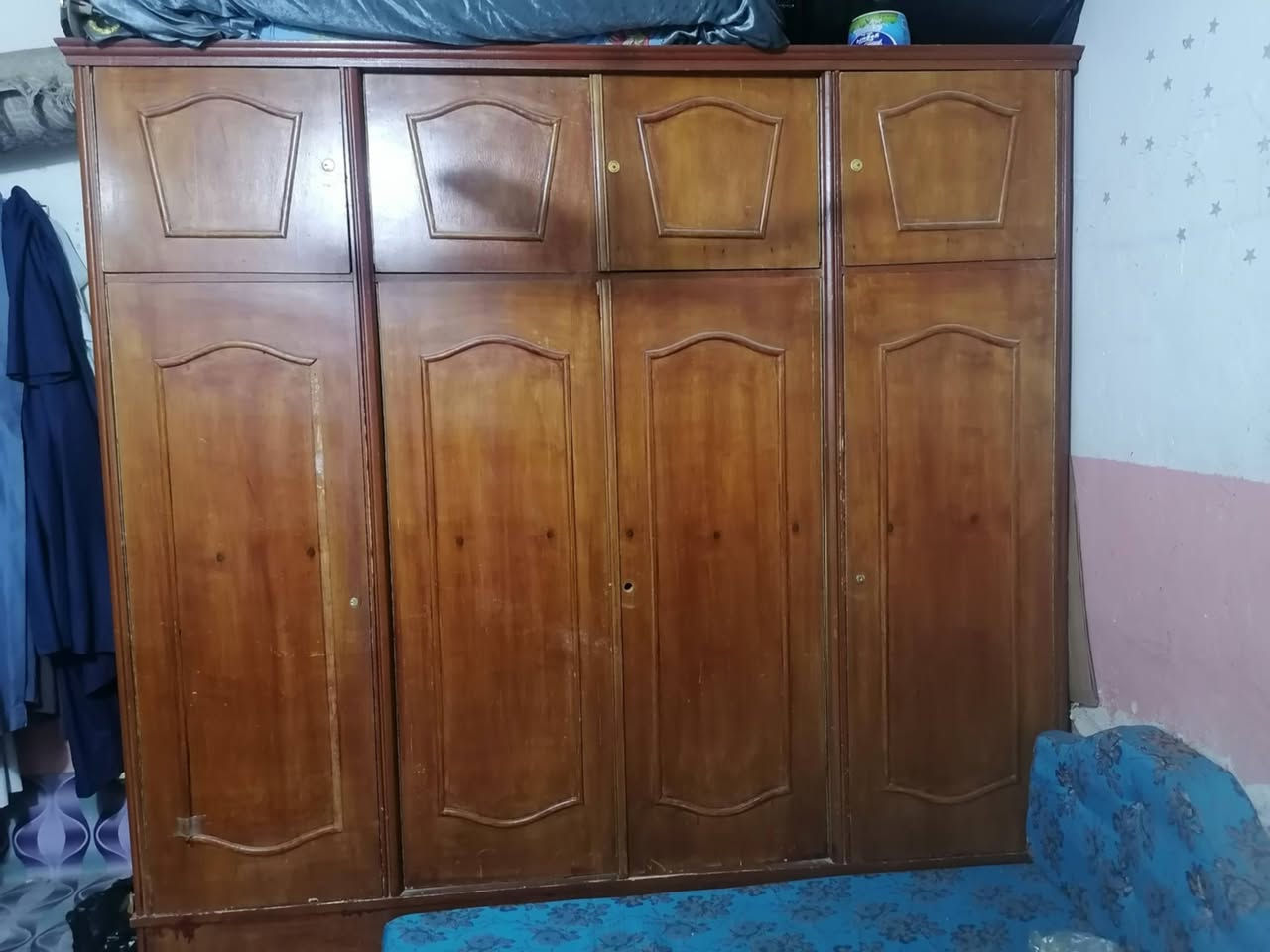 طاوله طعام الازرگ ب200
والرصاصي ب160
كنتور 4 بيبان ب15
وكنتور 5 بيبان طوابق ب200


**إذا كنت صاحب هذا الإعلان وتريد حذفه لأي سبب، رجاءا أرسل رسالة إلى الدعم الفني**