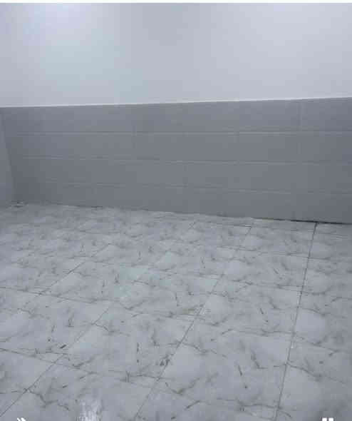 السلام عليكم دار للبيع  حي الفرات داخل فرع اسواق الجوهره  
مساحه ١٠٠ متر 

الواجه ٥

والنزال ٢٠

البيت مرمم جديد 

يتكون من غرفه وصاله ومطبخ  وطارمه وصحيات داخل البيت وبالطارمه  

للاستفسار ***********
