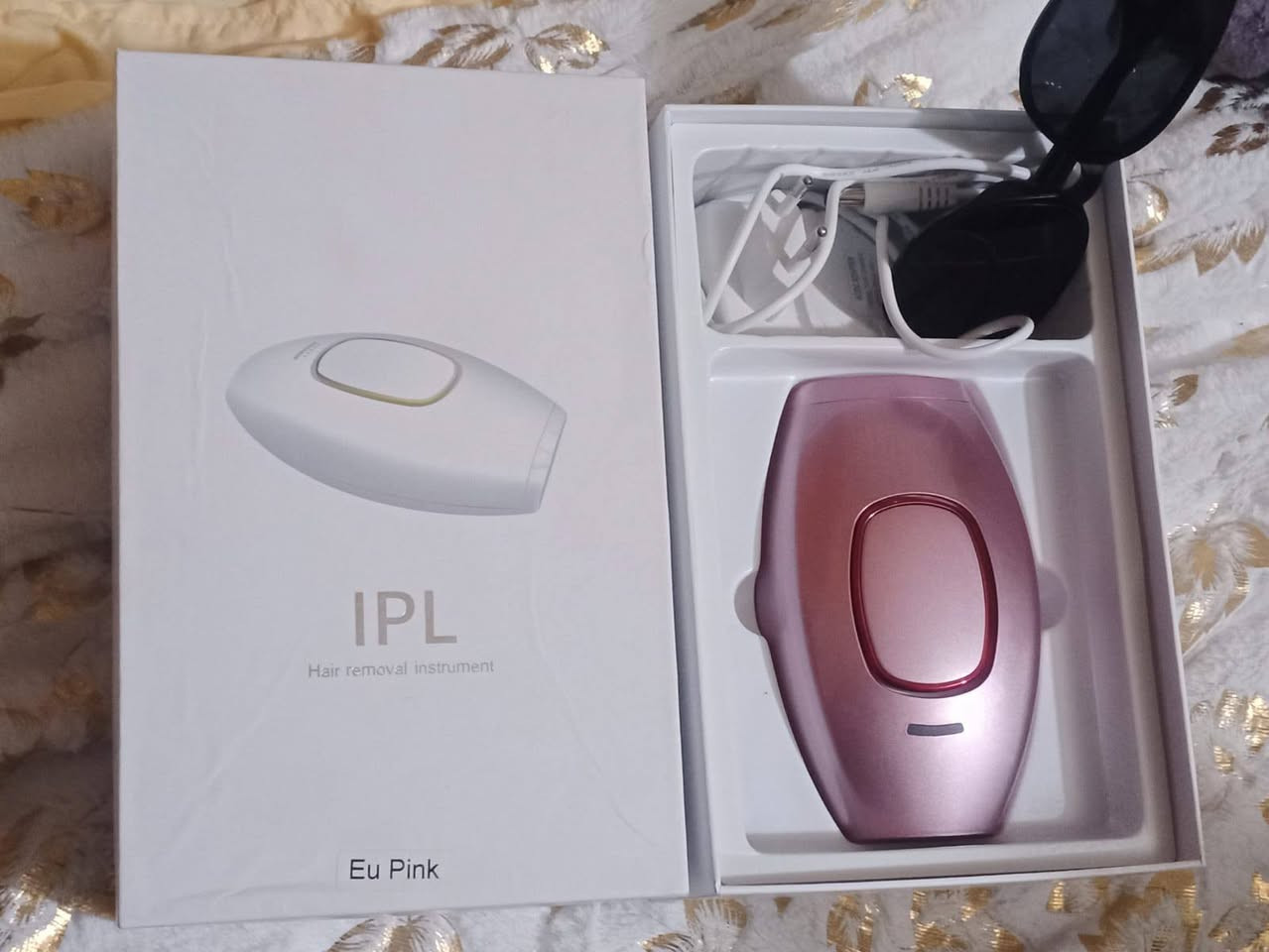 جهاز ليزر ازاله الشعر 5مليون ضربه مستخدم مره واحده جديد كلش  كامل 50بيه مجال
حي اريدو قرب مستشفى المعوقين ***********
