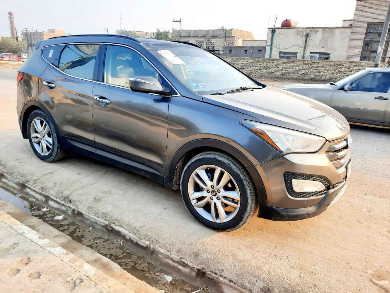 لسلام عليكم
بسبب وعود الكاذبه

سنتافي ١٥

وارد امريكي تيربو مكينه كايمه ابيعها ع وضعها

التفاصيل اكثر اتصال  *********** متواجد واتساب
