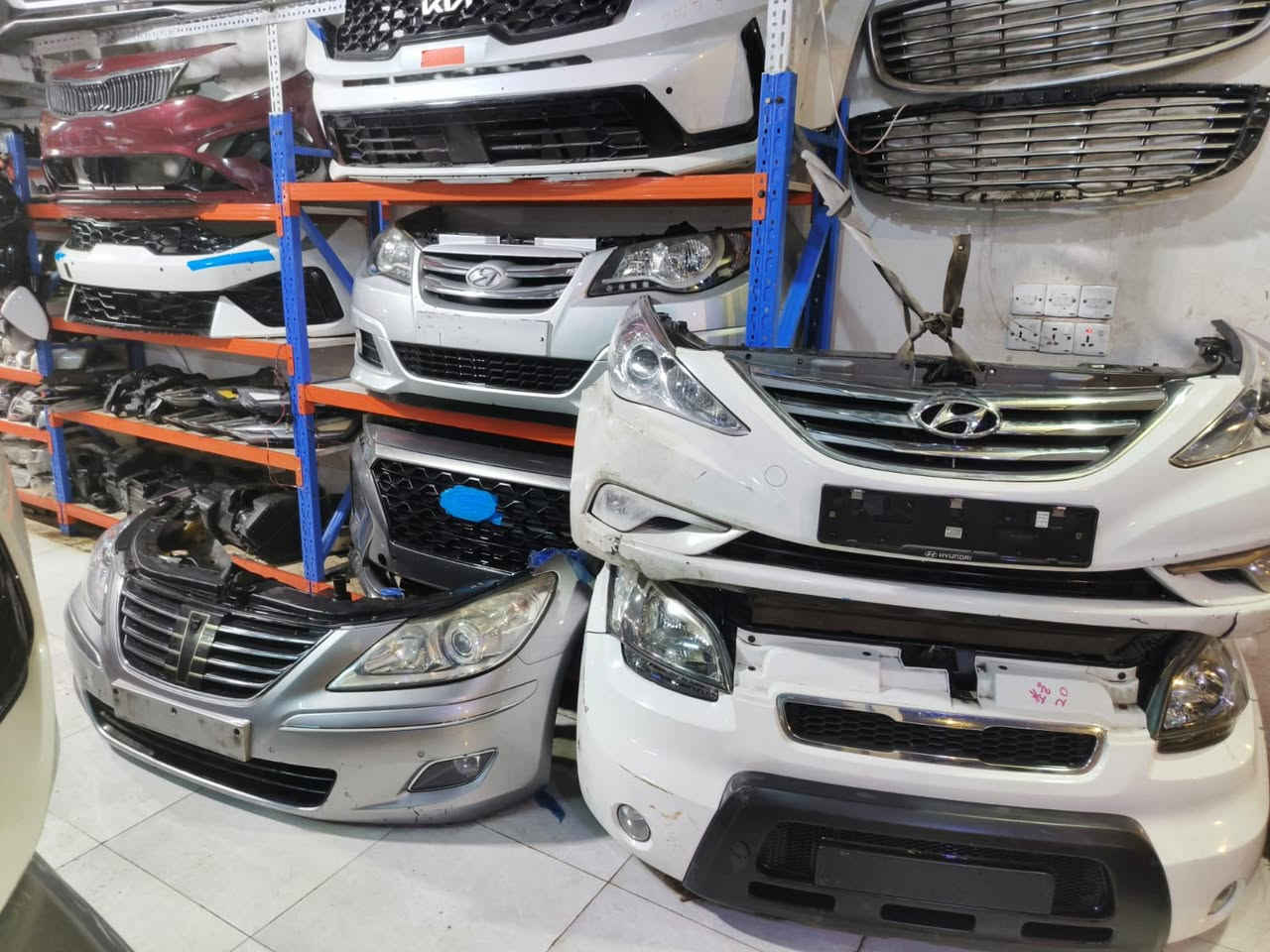 #السلام_عليكم 🌹
#بعد_إذن_الأدمن_المحترم 🌹

🚗 سيارتك تستحق الأفضل… ونحن نوفره لك!

💥 قطع غيار أصلية 100% وبأسعار تنافسية ما تلقاها بأي مكان
💯 جودة مضمونة لأن رضاك هو هدفنا الأول

🛠️ نوفر جميع قطع غيار السيارات:
✔️ الكورية
✔️ الخليجية الحديثة

📦 شحن مباشر من كوريا إلى الرمادي بدون وسطاء = سعر أفضل + ضمان أعلى

🔧 الجديد أولًا… والأصلي دائمًا
لا تخاطر بقطع مقلدة ❌ خلّي سيارتك بأيدٍ أمينة ✔️

📍 العنوان: الرمادي – شارع 100، الصناعة القديمة – قرب جامع القاضي

📞 للحجز والاستفسار:
مهند: ***********
📲 *********** (اتصال + واتساب)

✨ الجودة | السرعة | السعر المناسب
🚘 لا تقبل إلا بالأصلي… لأن سيارتك تستاهل الأفضل

🔥 سارع واحجز الآن قبل نفاد الكمية!

#المتحدة_لقطع_الغيار #الرمادي #قطع_غيار #كوري
