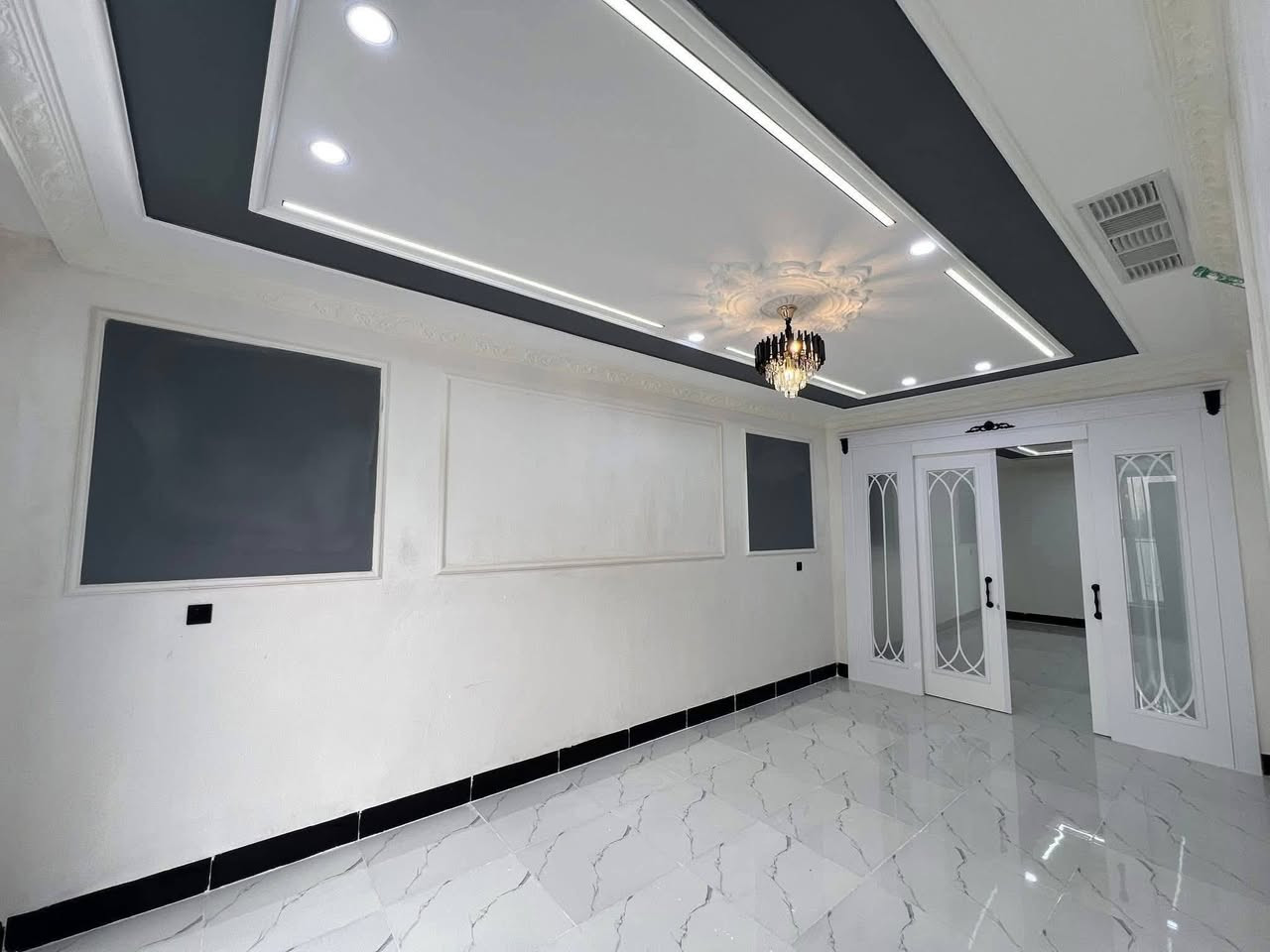 بيتين زيرو للبيع في أربيل حي فرمان بران
مساحه 125م
قرب شارع الكورنيش 
4نوم
شارع 12متري 
السعر: https://t.me/aqarathavalan

￼⁨***********
***********
