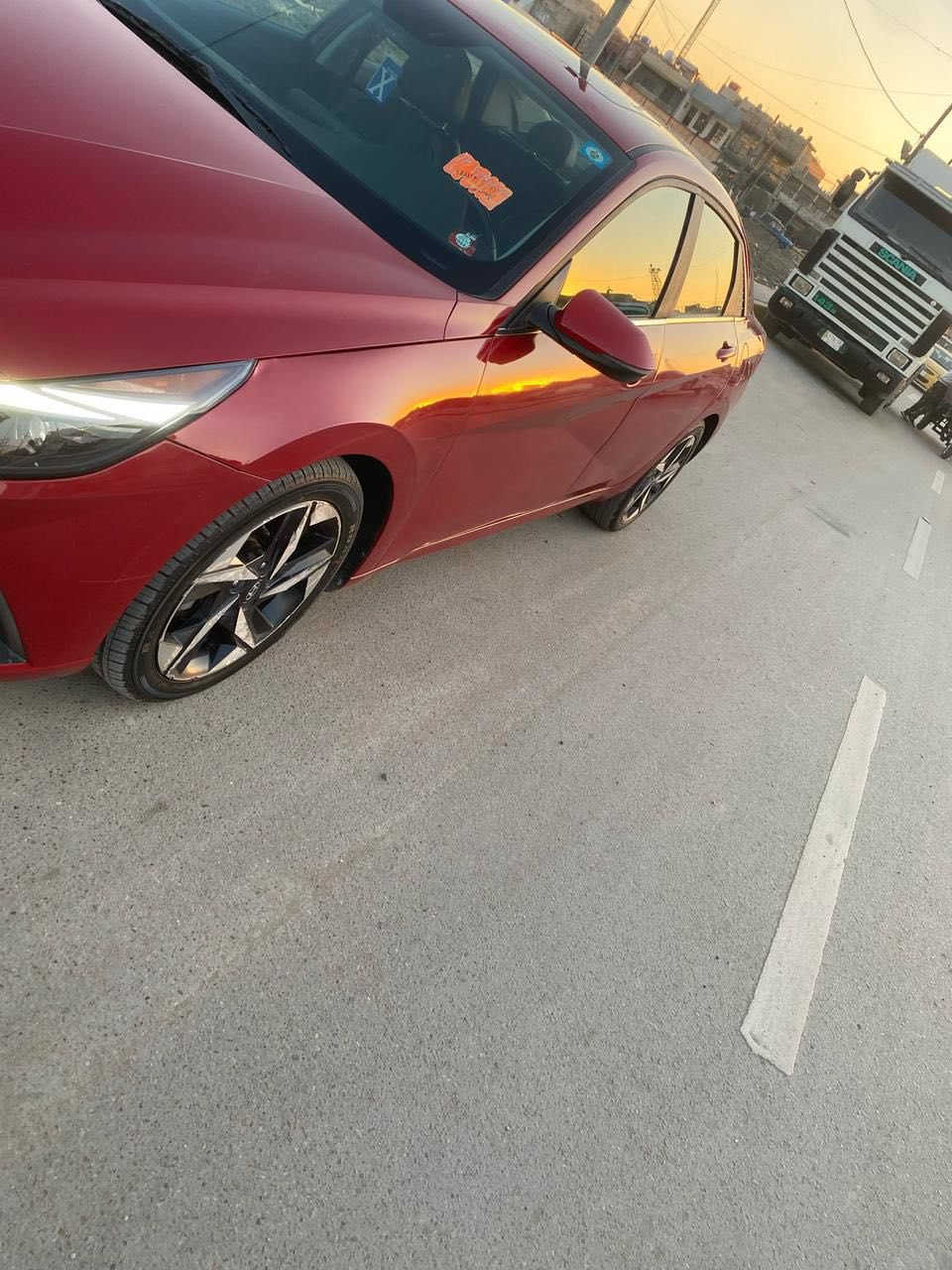 السلام عليكم

للبيع هيونداي النترا 2023 فول مواصفات

Limited

موصفاتها لمتدد 1/1 
-بصمة 
-تشغيل عن بعد 
-فتحة سقف 
-حساس امامي +خلفي 
-نقاط عمياء 
-بك لايت لد متصل
-لايت 3 عدسات 
- بصمه أبواب لمس 
- شاشة دجتال 
-إشاره ترحيب
- كامرة خلفية 
-سستم سماعات BOSE
-ويل كاب 17 كروم
-اشاير بالمري
-فول تحكم ستيرن
-رادرات جانبية _امامي _خلقي
-رادرات تحديد مسار 
-رادرات قيادة ذاتية 
-كشنات كهرباء
-كشنات جلد + تدفئة كشن
-انارة داخلية متعددة الالوان 
-لد نهاري 
-شاشة للتبريد مناخ منفصل 
-ثلاث أنظمة قياده
Normel 
Sport
Smart

مكينه 2000 دوش انسه شي اسمه دوانز 
السياره قبل كم يوم سويت الها ادامه 
تبديل تخم تايرات  اعلى من الويل يعني انسه شي اسمه طسه
تخم دسكات 
دهن + فلتر من شركه امزويل ضمان 10 الاف كيلو 
كير و المحرك شرط الوكاله 
السيارة ماشية 32 الف ب امريكا 
العداد حالياً  46 الف ميل  
رقم بغداد باسم تحويل ثاني يوم  
السيارة حادثها موضح ب الصوره وتصليحه البيبان معدلات ومصبوغات ما واصل للتكمه + هلال الجاملغ فقط  بدون فتح برغي بكل السياره بجم كبس شركه 
بدون ايرباكات بدون شواصي بدون لفود
ملاحظة 📝 السياره صار بيها هنا حالوب كلش خفيف موضح بالصوره 
اللون  ( دم الغزال )
السعر ( 163 ) ورقه وبيها مجال بسيط
للاستفسار الاتصال على الأرقام 
***********
 ***********
