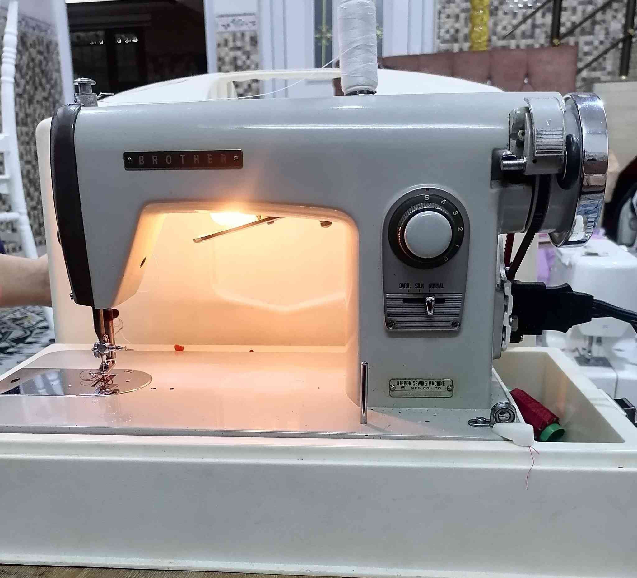 مكينه براذر ياباني نضيف خياطه عدل بسعر ١٥٥ الف


**إذا كنت صاحب هذا الإعلان وتريد حذفه لأي سبب، رجاءا أرسل رسالة إلى الدعم الفني**