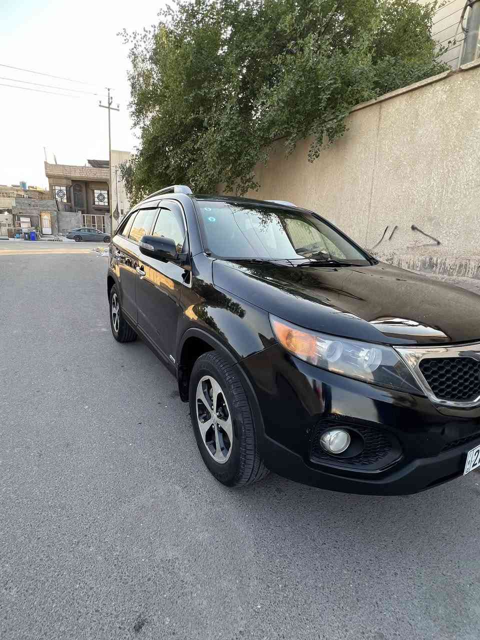 سلام عليكم كيه سورنتو مديل 2011 رقم ذيقار دولي بسمي مكفوله من الكص ونقل وضربه ولعيب صبق بيه مكانات مكينه وكير 2400 اربعه ستندر  كفاله تبريد شغال حداده جديده طخم تاير ويلكب جديد توني شاده السعر 115 رقم الهاتف *********** العنوان البصره الزبير حي الصحفين
