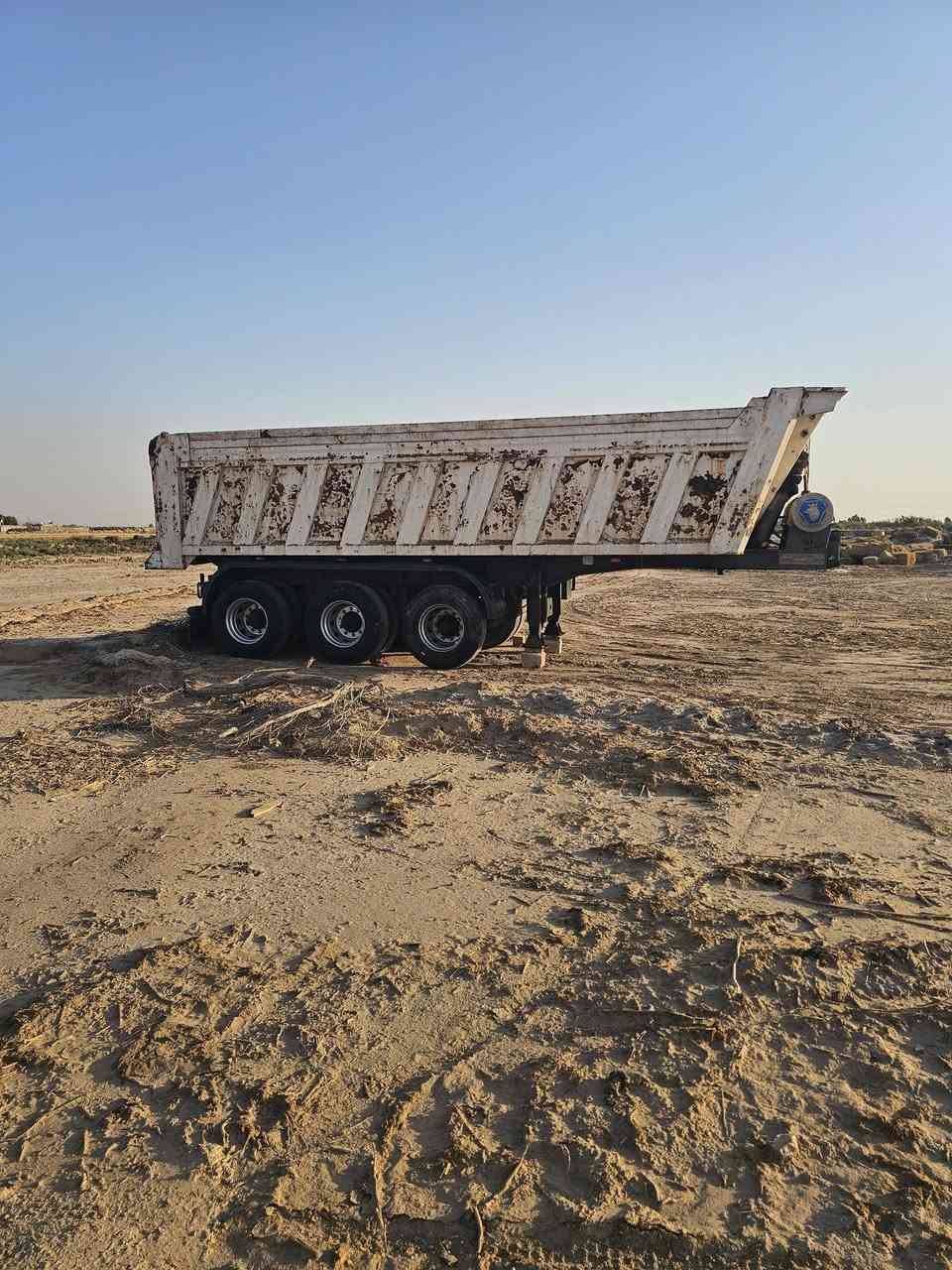 للبيع عربانه دار قصاب شاصي 16دناگير 16ذرعه  24ستندر وي التعلاوه 27 مكفوله كفاله عامه موديل 2016 للستفسار ***********
