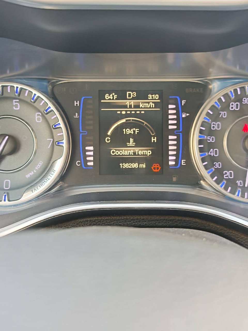 السلام عليكم 

C200 لمتد موديل 2016 
السعر 118 بي مجال بسيط
المكان البصرة شط العرب الجزيرة 
V6 محرك 3600 
تقرير السياره غرق 10% تعمل وتسير 
البدي مكفول من الحادث فقط تكيحلات خدوش بسيطة 
شاشة كبيرة بلوتوث 
كير كاوس 9 نمر رياضي S
مقاعد كهرباء جلد+تدفئة 
مكينة وكير مكفولات 
اير باك سليم 
تبريد ثلج+تدفئة شغالة 
حدادية 80%
تخم تاير جديد 
ممشى السيارة 136 مايل 

السيارة نظيفة ومصروف عليهه هواي ادامة كاملة من بلكات وبخاخات ومجول وجامة امامية جديدة بانزين كله محسن وسوبر ودهن ارقى نوعية امزويل 
السيارة بأسمي السنوية لسنة 2028 شرط التحويل 

الملاحظات اللي بالسيارة فقط بعض الخدوش وحساس دبة الزراكات واكف 
للاتصال او واتس اب 
***********
