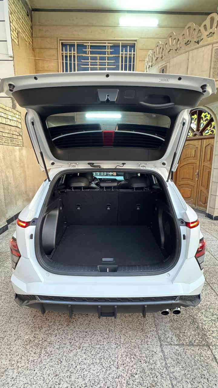 كونا  N  لاين  شكل الجديد  موديل 24  ماشية 11 ميل   ( فول موصفات 1/1 )  رقم بغداد حادثها بسيط جدا دعاميه فقط تم تبديلها نفس اللون باقي السياره  (بدون صبغ  بدون تبديل) صور الحادث مرفقة محرك  1600   تيربو  السياره جديده وما بيها نقصص
السعر  198$  وبيها مجال بسيط جدآ ( رقم بغداد) 
مكاني بغداد الكرخ حي العامل ***********
