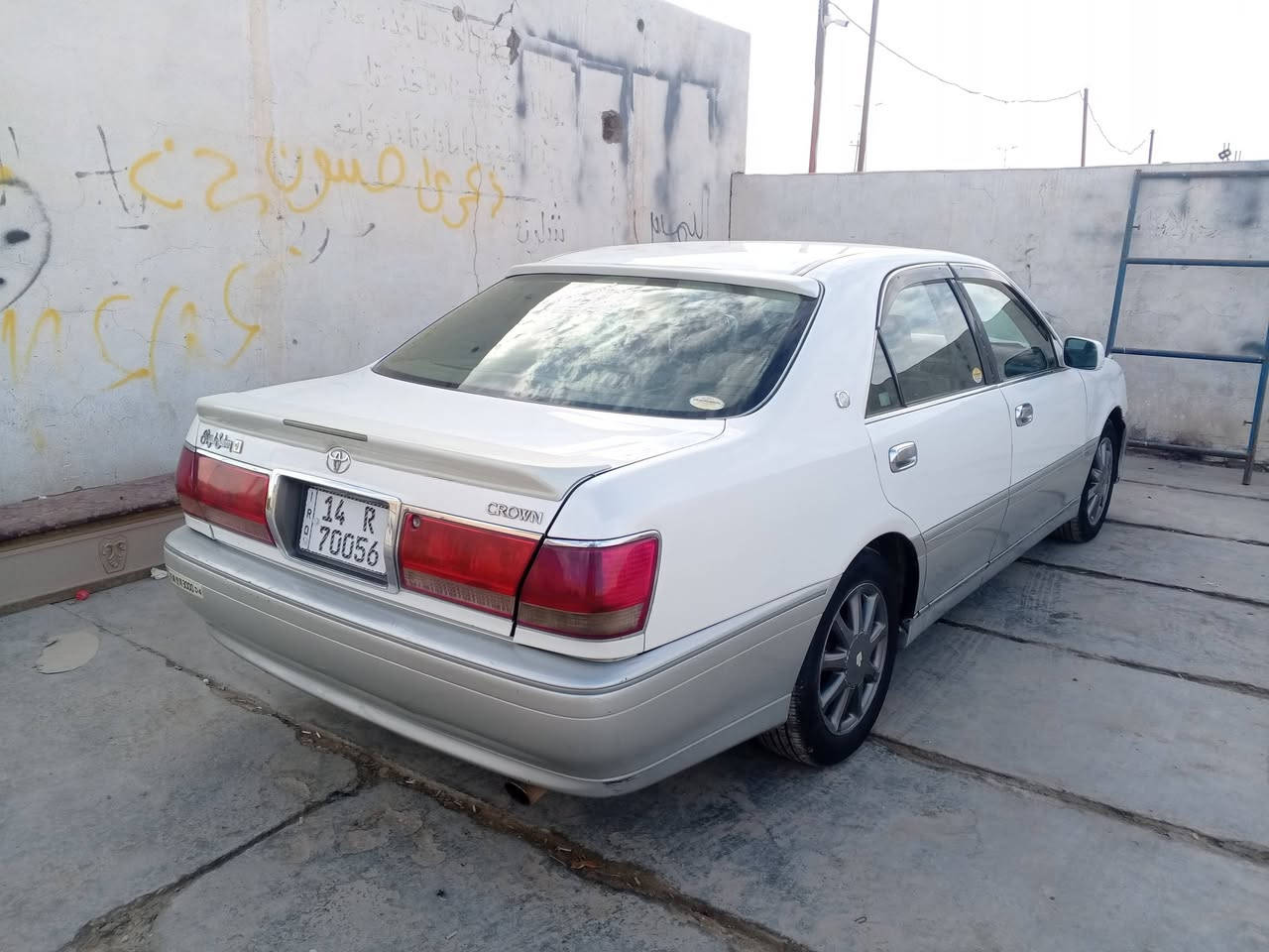 جمعة مباركة على الجميع ..
TOYOTA CROWN 👑👑

1 موديل 1999  ... 

2 رقم بصرة بسمي هزة جديدة .. قرار 48 

3 قمارة فقط .. 

4  فول عدا الفتحة 4 دكم تبريد خلفي+ ثلاجة..

5 مكينة ديفور الكبير ... 

6 السيارة بيها تنقيص .. 

7 مكان السيارة الديوانية قضاء الشنافية ..

8 السعر 122 قابل للتفاوض .. 

***********  .. متواجد نت
