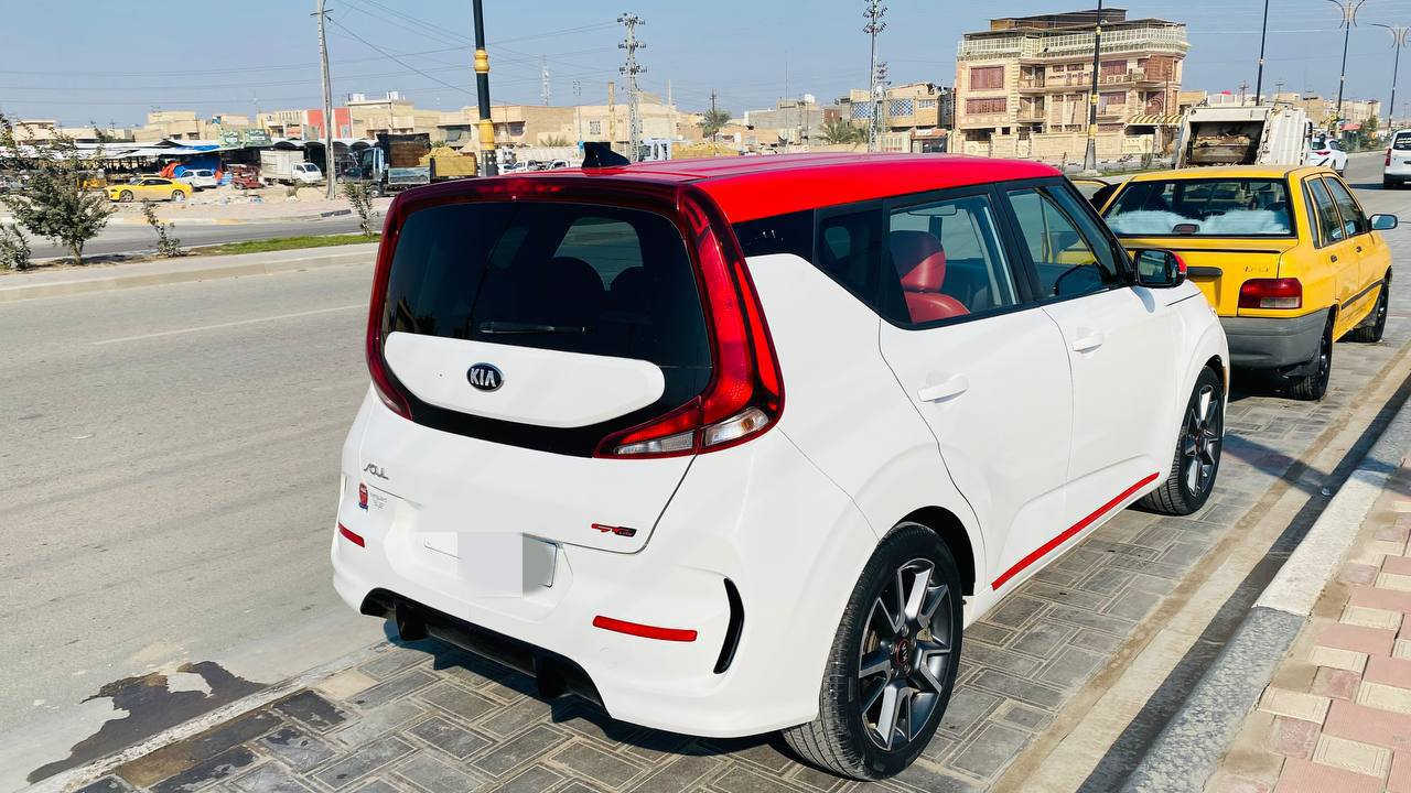 السلام عليكم
كيا صول للبيع موديل 2020 جي تي لاين وارد امريكي ماشيه 72 ميل رقم بابل الدولي بأسمي مشروع وطني تو كلر محرك 2000 دوش 
مواصفات شاشه جبيره كاميرا خلفيه رادار امامي مثبت سرعه تحديد مسار تحكم ستيرن انظمة قياده نورمل وسبورت اوتو هولد حادث السياره بنيد مبدل فقط السياره بدون صبغ بدون دواخل 
مكان السياره كربلاء 
*********** للأستفسار
السعر 142 وبيهه مجال
