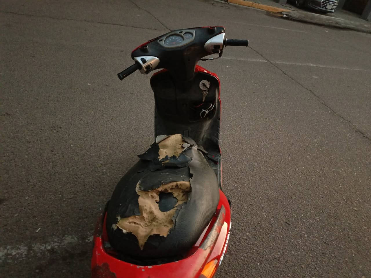 اىسلام عليكم سكنس نثيه 140شغاله سلف وهندر محرك ناعم مجفته جديد كفرات جدد ولا شخط بيهه كهرباىيات شغاله كابريتر تعبانه اطلع دخان اسود  السعر 350الف وبيهه مجال مكاني شارع حيفا ***********
