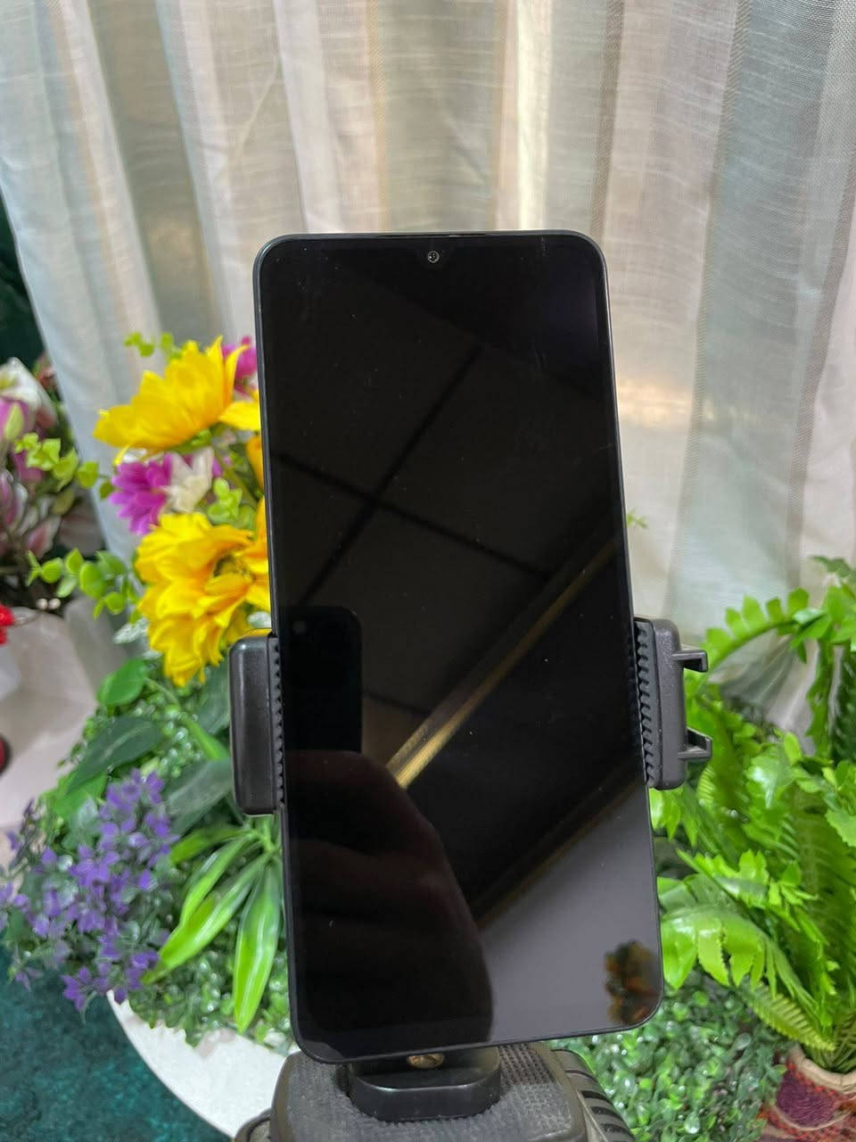 سلام عليكم ... مكاني كركوك
جهاز ريدمي C14 ذاكره 128 كيكه رام 6 بطاريه 5200 منفذ الشحن تايب سي دبل سيم كارت أو رام بصمات 2 وجه والاصبع ظهر لامع جهاز كلش جديد او نظيف مابي اي عيب مامفتوح للبيع او مراوسه سعر 140 الف بي مجال شراي اتصل ***********
