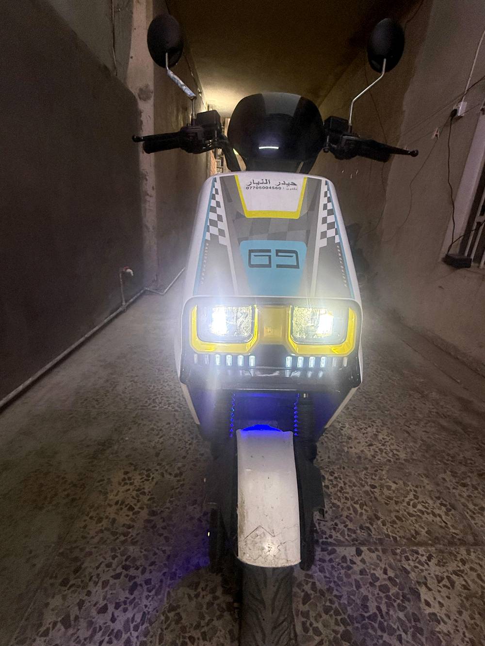 دراجة كهربائية "رادينج باور" بحالة ممتازة جداً، مصممة للأداء العالي. الأنوار الأمامية والخلفية تعمل بكفاءة وتوفر إضاءة قوية، مما يعزز الرؤية والأمان. الشاشة الرقمية تعرض البيانات بشكل واضح مثل السرعة وحالة البطارية. تعد اختيار مثالي للتنقل اليومي بكل سهولة واقتصادية.و الرقم الاول ***********
الثاني ***********