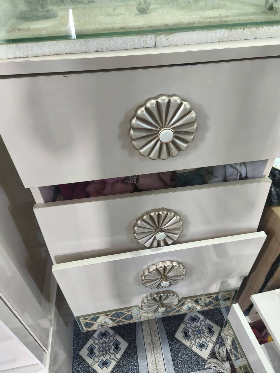 غرفه تركيه 9 قطع نضيفه جدا 
السعر 475 
العنوان الديوانيه الحمزه شرقي


**إذا كنت صاحب هذا الإعلان وتريد حذفه لأي سبب، رجاءا أرسل رسالة إلى الدعم الفني**