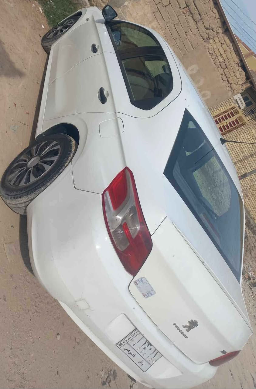 بيجو فرنسي ٢٠١٤ نظيفه اوتوماتيك  رقم بابل لون ابيض سعر ٦١.    *********** كربلاء, العراق
