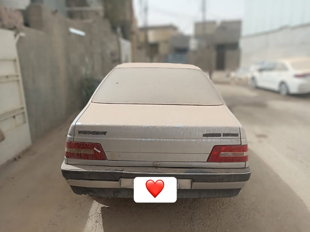 سلام عليكم من رخصت الادمن بيجو جيلكس ٤٠٥للبيع تخم تاير صدر جديد 
تبريد ويه سويج سنتر لوك أربع بيبان 
تحويل ثاني يوم السياره حلوه 
كير ومكينه خير من الله 
السياره جاهزه عله ٢٤حبايه 
عليه غرامه ٥٠٠ينزل من سعره 
السعر ٥٠وبيه مجال ***********
