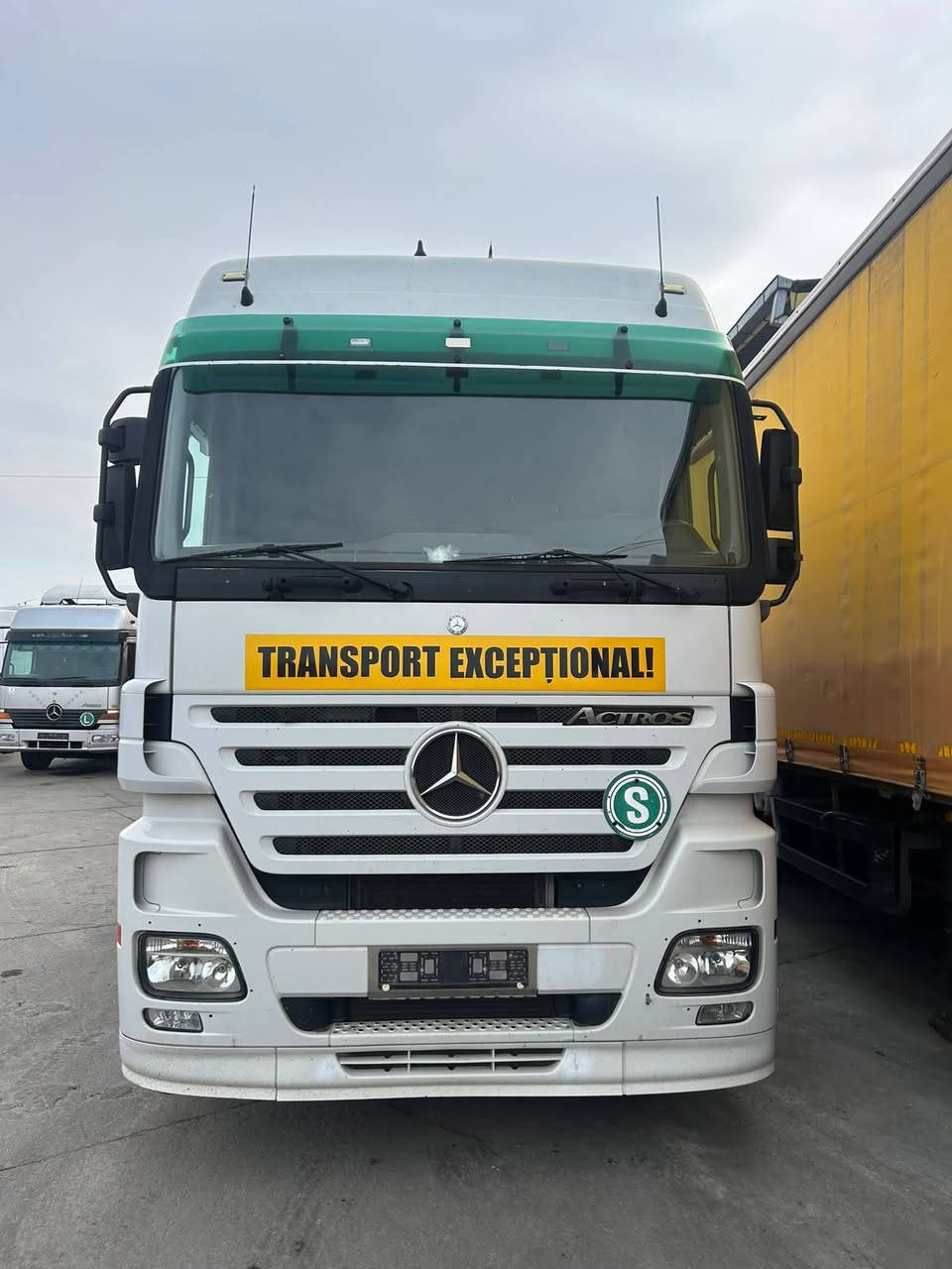 لبيع السعر تفاصيل اكثر ***********
