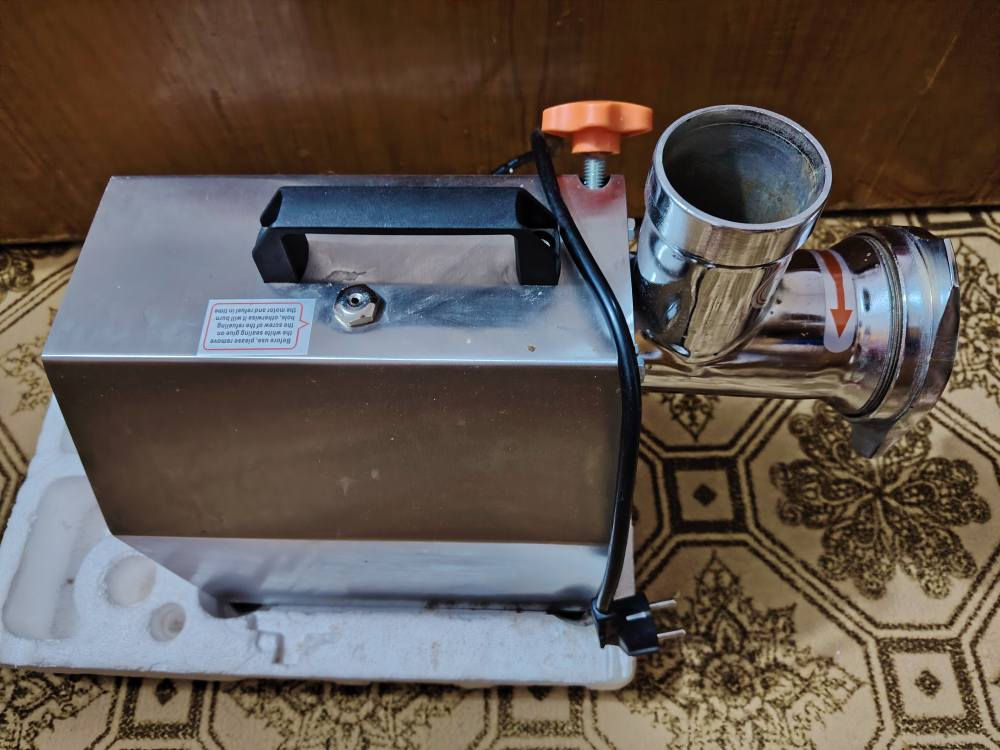 مثرامه لحم مال قصاب الحجم الكبير جديده استخدام جدآ قليل للبيع السعر 230اوبيه مجال  الشراي يجي خاص النجف, العراق


**إذا كنت صاحب هذا الإعلان وتريد حذفه لأي سبب، رجاءا أرسل رسالة إلى الدعم الفني**