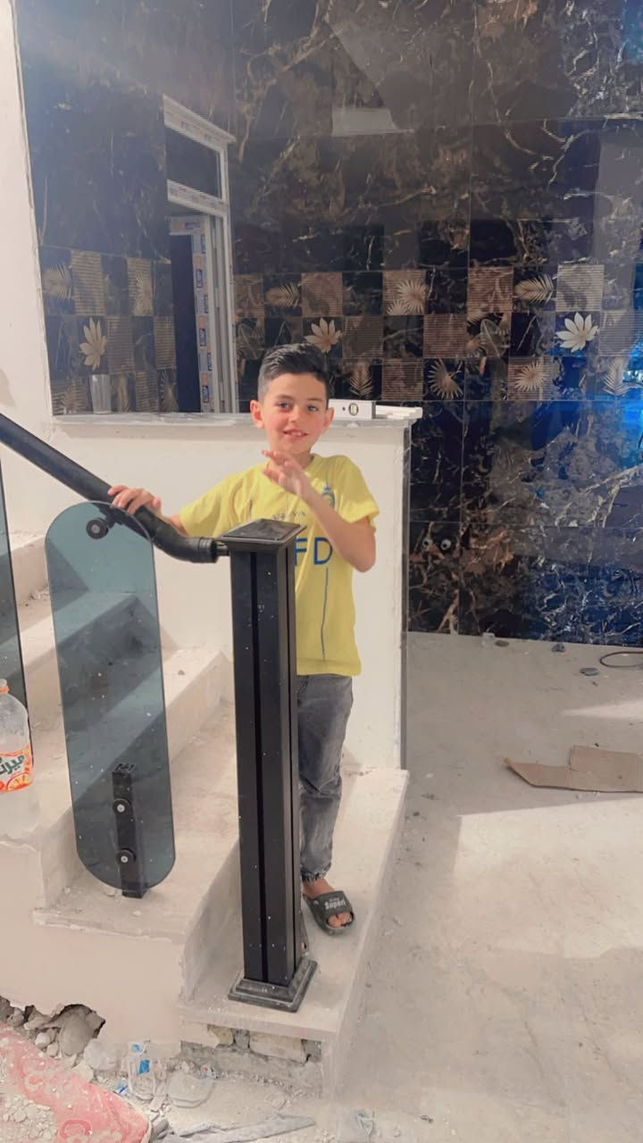 دار للبيع 200م  منطقة باب الحاره كافه الخدمات 
تبليط مجاري 2غرف نوم ***********
