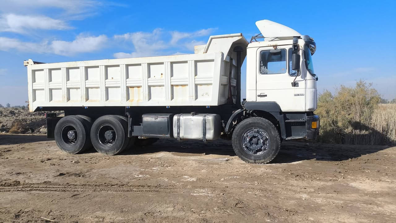 السلام عليكم للبيع مان صقر موديل91 رقم بغداد انگليزي بسمي شاصي عالي مكينه 28 گير 130 مجموعه نص جي اف بوربرن جبير تخم تاير سياره جاهزه للعمل للاستفسار الاتصال على الرقم ‏‪0783 347 3490‬‏
