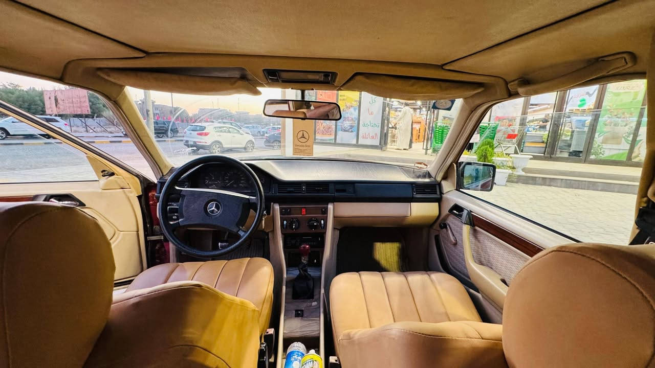 السلام عليكم مارسيدس دب طيران فئة Eكلاس للبيع موديل 1989لون ماروني المميز مصبوغه عام للجماليه كير عادي رقم كربلاء بسمي تحويل ثاني يوم السعر 63 وبيها مجال مكاني النجف الاستفسار ***********
