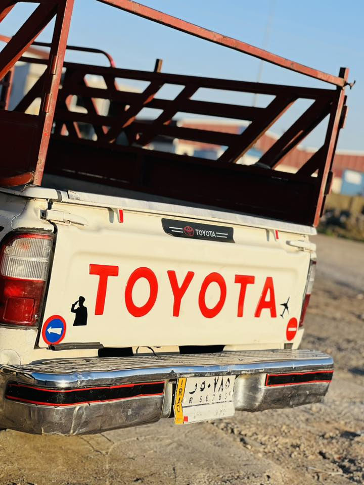 سلام عليكم بيكم98 تبريد  وتتفاا محرك شرط  كير شرط مكفوله شرط التحويل السياره مصبوغه عام سعر السياره68 وبيها مجال 
ملاحضه السياره بدون محجل لاين مو مالها 
***********رقم المبايل
