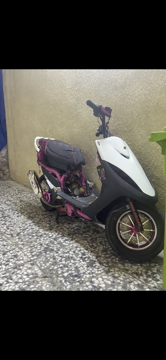 ماكس عدله لعب  55( سعر خاص)
❗️الدراجه متعوب عليهه مو شراي اعبر المنشور 
1 قبق كور تيتانيوم NCY
2 ستد كور تيتانيوم
3 صينيه NCY كرزي🩷
4 وياله مشيف RPM كرزي 🩷
5 تايرات جلاتين 
6 قبق عنبار RGS كرزي🩷
7 تعلاكه RGS كرزي🩷
8 شيال نيكل 
9 قبق فلاوين كرزي 🩷
10 قطره دهن اصلي كرزي 🩷
11 صالنصه SHARK
12 سلف اصلي مال مكينه جبيره 
13 كلجات خلفي امامي JISO
14 دبل خلفي اصلي 
15 ملقط صوندات 
16 قطره اكسل RGS كرزي🩷
17 ستان صفح قزم كرزي 🩷
18 قبق هندر عمل 
19 كبات Ks كامل 4 
20 دشلي كيلومتر اصلي 🩷
21 فراك بريك اصلي NCY كرزي🩷
22 يدات بريك SHARK كرزي 🩷
23 قبق رقم شاصي Ks كرزي🩷
24 سماعات دمام كارت كامل اضافه شاحنه 
25 كشن دوشمه جديد 
26 باتري جديد 
27 براغي ثقب 
28 براغي ذهبي تزويد 
29 شوته كرزي 🩷
30 شاصي لون وردي صبغ حراري 🩷
 دراجه (مزوعه تزويد)


**إذا كنت صاحب هذا الإعلان وتريد حذفه لأي سبب، رجاءا أرسل رسالة إلى الدعم الفني**