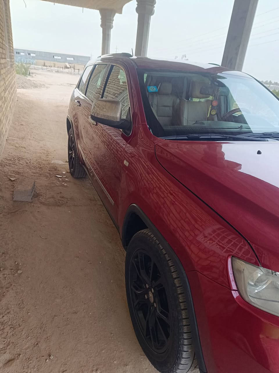 السلام عليكم جيب 2012 خليجي فول مواصفات ماكينه 6 سلندر ماكينه كايمه  العنوان كربلاء سعر 140 وبيها مجال شيء قليل رقم الهاتف ***********
