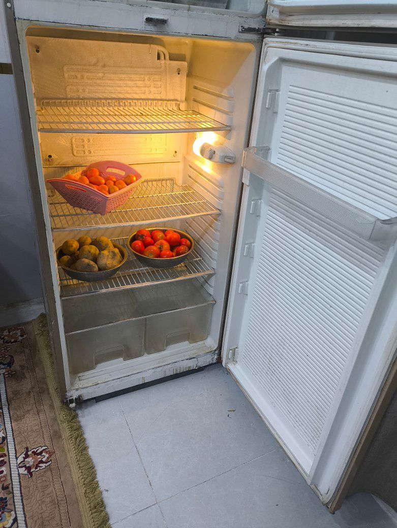 ثلاجة كينوود اكبر حجم 
شغالة تجميد فوك وجوة 
للاستفسار عن السعر خاص 

مكاني الحسينيه راشدية


**إذا كنت صاحب هذا الإعلان وتريد حذفه لأي سبب، رجاءا أرسل رسالة إلى الدعم الفني**