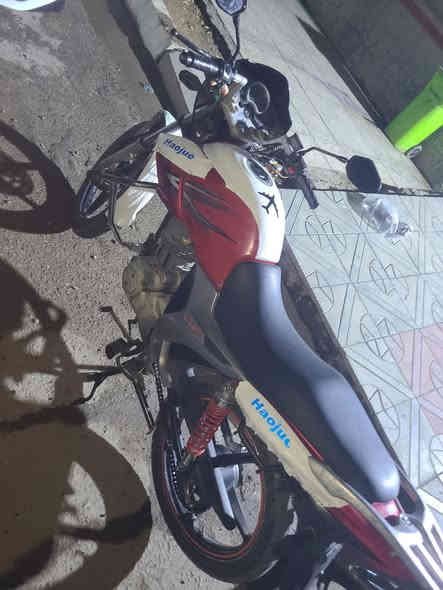 هاوجي عدل 2017 ( مكمرك بأسم الوكيل بهاء عبد الستار عطا الله)

الموطور كايم المحرك تجفيته ب 90 هوه وغراضه 

كهربائيات شغاله

يرادله ترتيب جاملغ امامي مابي 

السعر 375 بي مجال بسيط حيل 

المكان التأميم 30 تموز

***********
