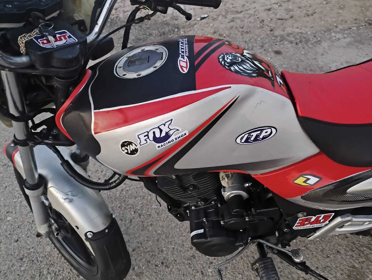 السلام عليكم. سايم عداد للبيع موديله 2019 فقط( الراسيه 17). اوراق منفيس نضافه كدامك محرك ونشاط خير من الله سعر. 775 وبي مجال  جيب فيتر وتعال ربع متخلي علي مكاني الرمادي جزيرة بذياب قرب جسر فلسطين ***********
