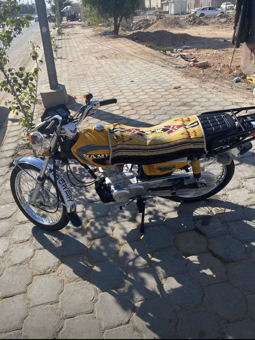 السلام عليكم..
نامة شلامجة موديل 22 طالعة بشهر 12 
اوراق اصولي 7 اوراق يعني كبل للترقيم 
الدراجه نضيفه كلش شوفة عينك
مكفولة شرط شلعة ومعدل 
مكاني كربلاء طويريج 
وهذا رقمي اتصل وبيك خير وتدلل 
***********
