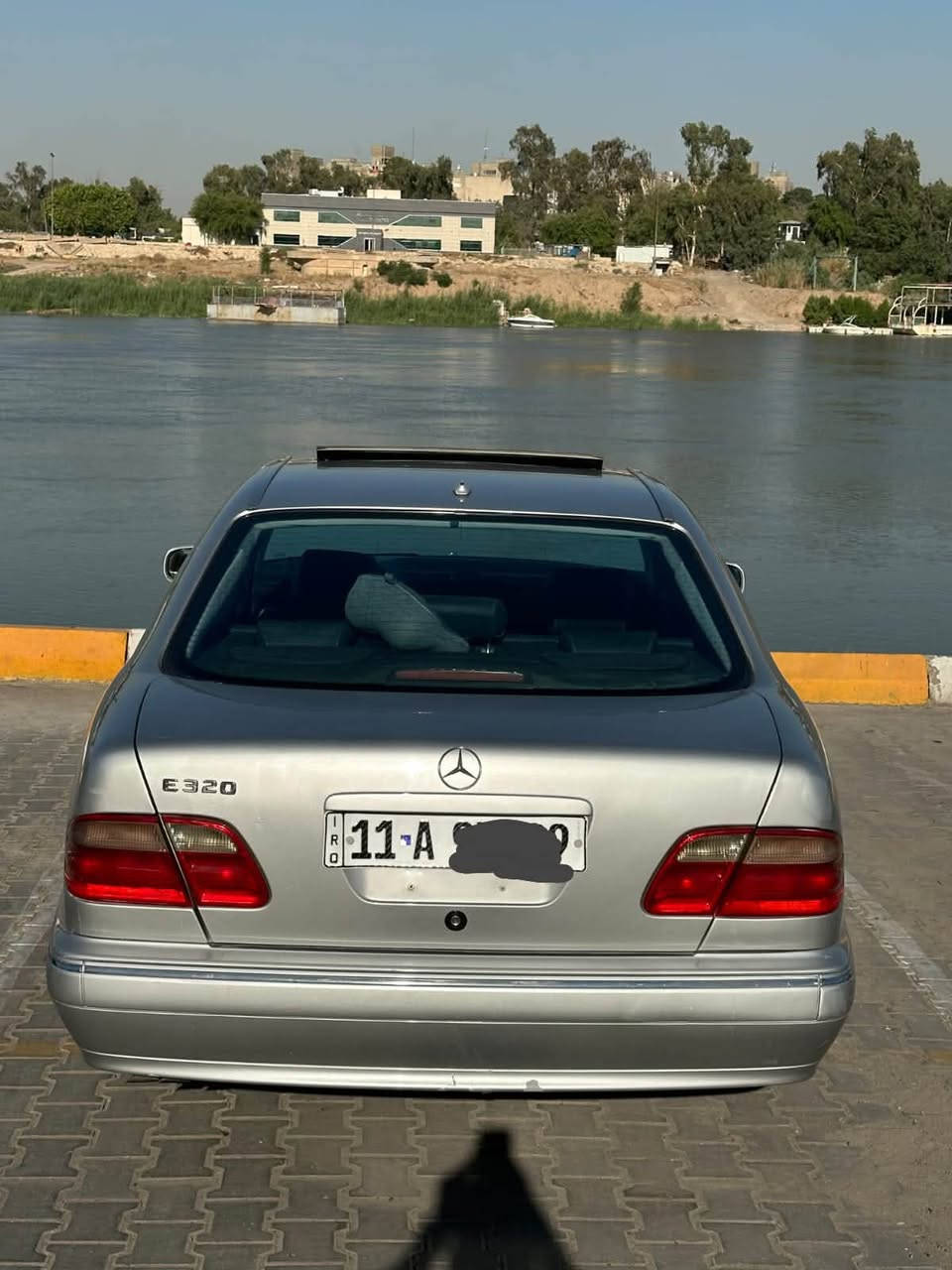 🚗 مرسيدس بنز E320 W210 Avantgarde | موديل 2000 ⭐️

فخامة مرسيدس الكلاسيكية مع أعلى فئة Avantgarde ومحرك V6 المرغوب… سيارة تجمع الراحة والقوة والأصالة.

🔹 محرك V6 ⚙️
🔹 فئة Avantgarde (أعلى المواصفات) ⭐
🔹 فتحة سقف 🌤️
🔹 مقاعد جلد 🛋️
🔹 مقاعد كهربائية مع ذاكرة حفظ 💺
🔹 تبريد مقاعد (قطعتين) ❄️
🔹 شاشة 📺
🔹 وسائد هوائية (Airbags) 🛡️
🔹 مرايا شفط 🪞
🔹 وارد اليابان 🇯🇵 (ما زالت تحمل ستيكرات اليابان)
🔹 رقم بغداد الجديد 🏙️
🔹 السنوية مجددة لغاية 2031 ✅

💰 للسعر اكتب “تم” ويصلك خاص 📩

📞 للتواصل: ***********
