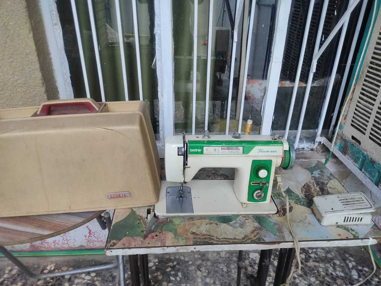 مكينه شغاله برذر الاصلي باب اول امانه الله .. 
السعر ٥٠ الف ..مكاني حي العامل


**إذا كنت صاحب هذا الإعلان وتريد حذفه لأي سبب، رجاءا أرسل رسالة إلى الدعم الفني**