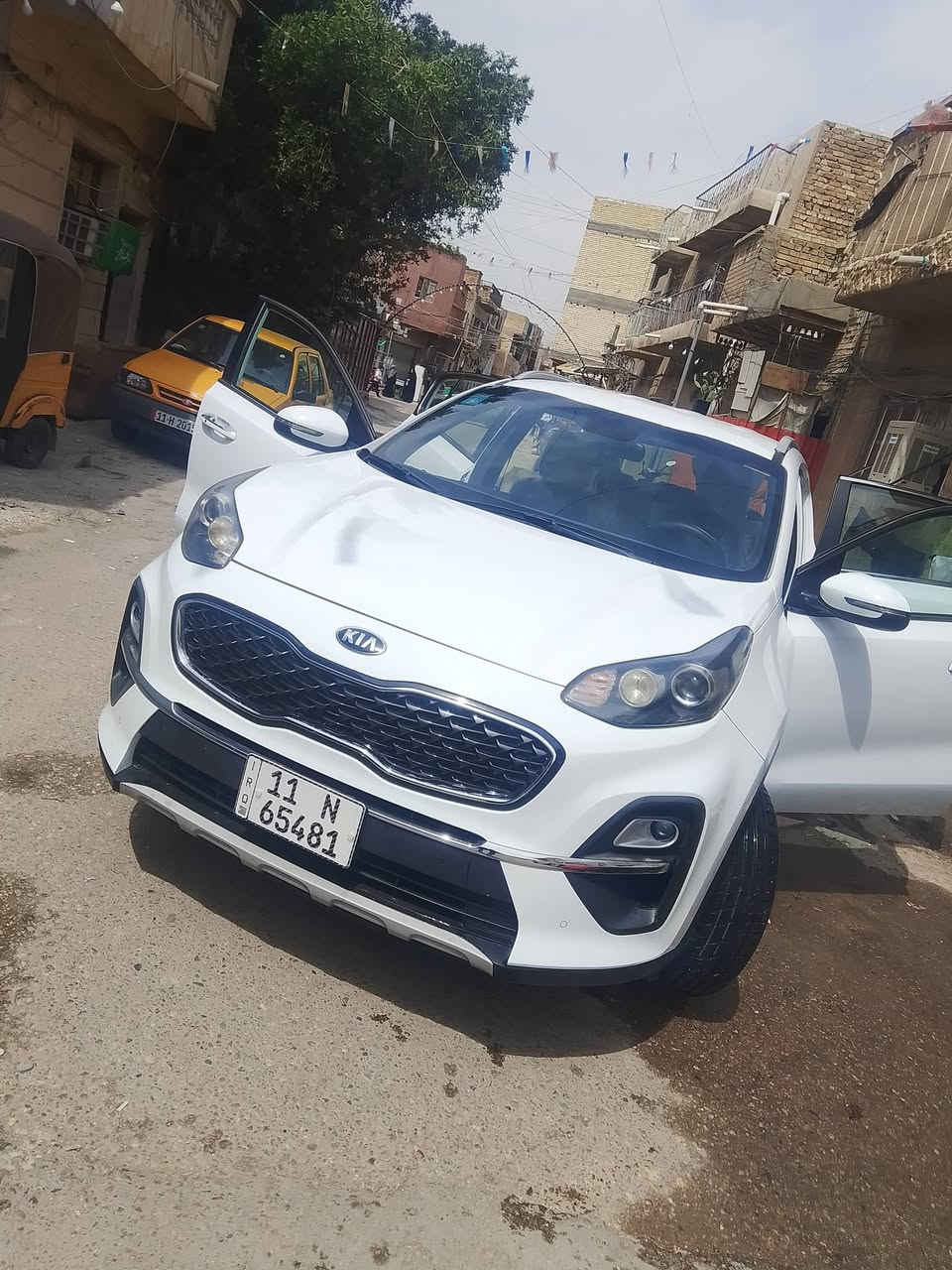 سلام عليكم 
سبورتج 2021خليجي رقم بغداد انكليزي 
بصمه تشغيل او ابواب كرسي كهرباء 
مري شفط بيها سبيرها منازل بيهابارد قليل 
السعر 200بيها مجال بغداد الكرخ ***********
