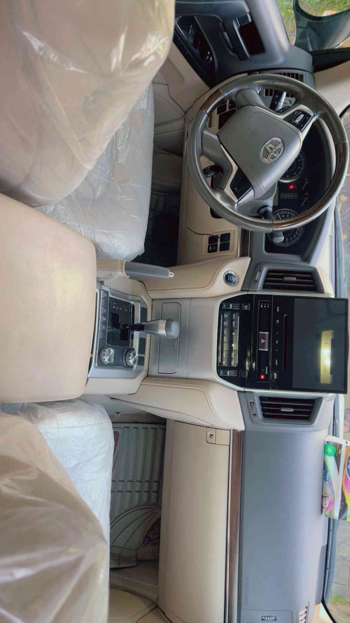 سياره لاندكروز جكسارة للبيع موديل 2021
سياره لاندكروز جكسارة للبيع موديل 2021 شركات محرك ستة سلندر كراسي الأمامية كهرباء سلايد مري شفط  شاحن  وباقي المواصفات المعروفة ماشية 47الف  وكير ومحرك و كهربائيات مكفولة وصدر جديد وتايرات جدد والسيارة   وموقع صويرة

والسيارة رقم اربيل الجديد وتحويل مباشر.

السعر 515  $  

وللاستفسار الاتصال على الرقم ***********//***********يوجد واتساب
