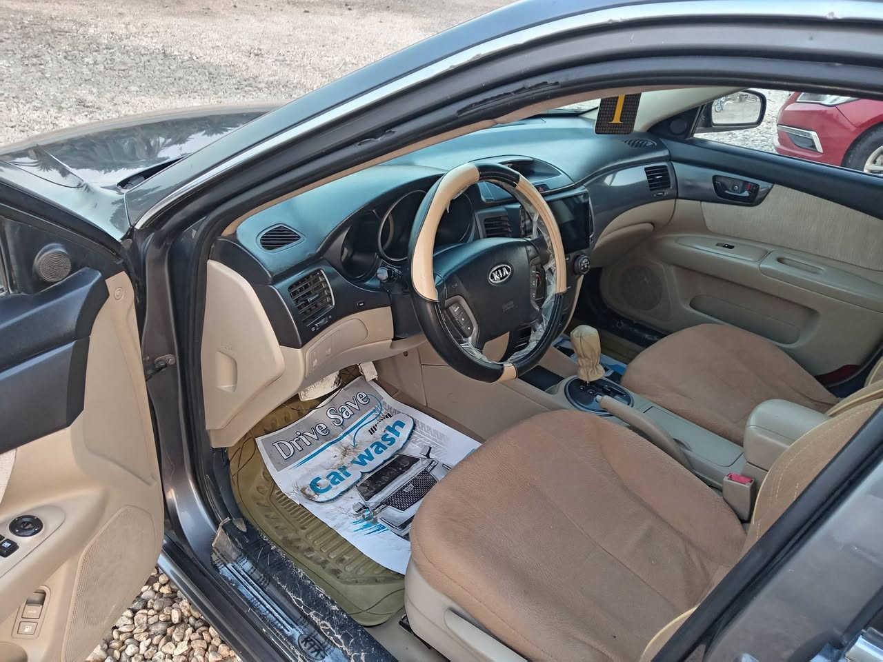 سلام عليكم كيا اوبتما موديل 2009 خليجي مكينه 2000 رقم بابل دولي مكفوله من كلشي حداديه تبريد مكينه على وضع الشركه لسياره مال جناي خابر ودلل ***********
