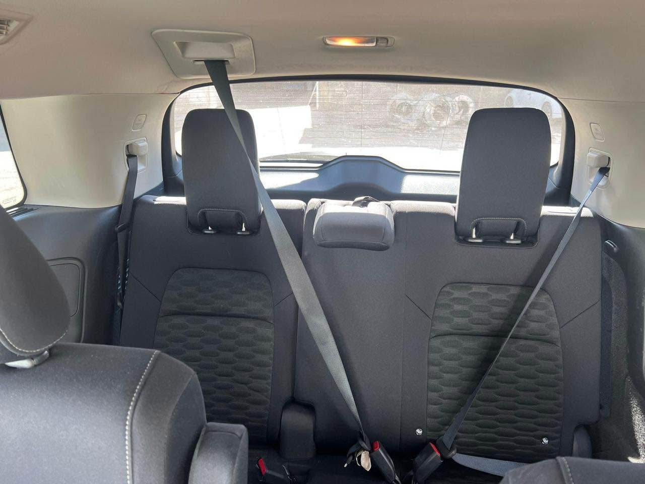 Nissan Pathfinder 2022 SV
2 parchay haya be zhure be erbag 
Full musafat panorama 
Hamu shtaki ba shart 
*********** أربيل, العراق
