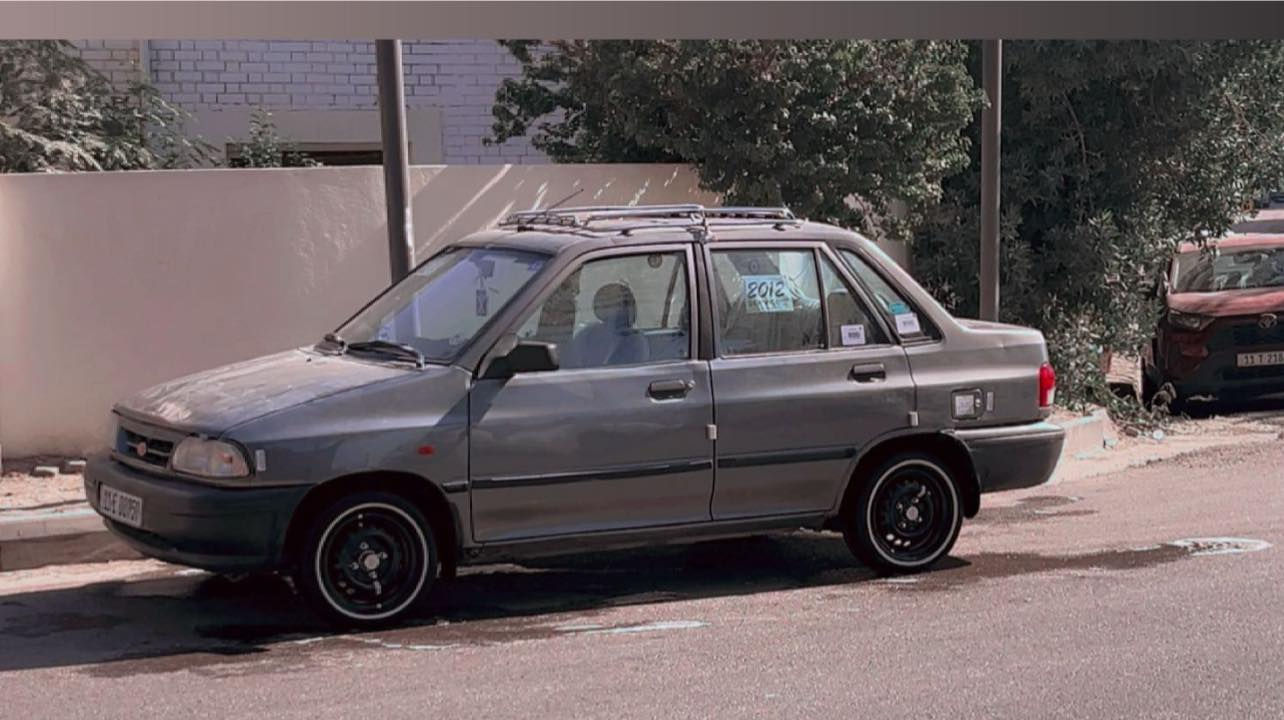 السلام عليكم عندي سايبه  2012جاهزة نظيف رقمه نكليزي بسمي السعر 39 /***********
