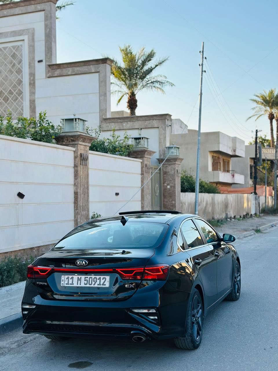 سلام عليكم فورتي موديل 2021 السعر ‏ 117
حادثه جاملغ وباب والبنيد نصه
مكان بغداد التصال ***********
السياره فول 1/1 ماعده البصمه
المواصفات . ماشيه 70
فتحت سقف
حجم المحرك 200 دوش  شاشة كبيرة ابل كار بلي
كاميرا دورة ￼
كشنات حار + بارد
.قطعتين تبريد ❄️ثلج ￼
شحن وايرليس
حساسات خلفية مع جرس تنبيه
.رادرات جانبية+ وامامية+ وتحديد مسار 
مكاني بغداد السعر 117🔥 بيها مجال ￼￼
