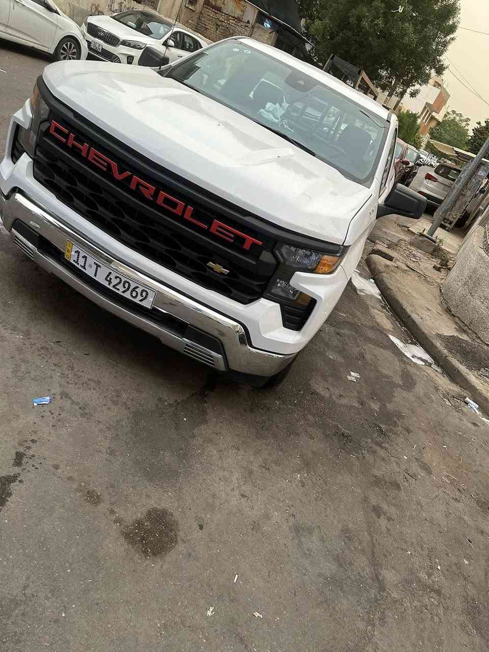 السلام عليكم لبيع موديل 2023 فول مواصفات  باب طويل وبدي طويل مكينة 8 كير 1000 يعني 10 نمر ماشية 20بدون حادث فقط سرقة بنيد وجاملج وباب  عكس السايق والباب الخلفية بدون يباك دخول وترقيم جديد مباشر تحويل مكانهة بغداد الكاضمية ***********السعر 210وبيهة مجال @
