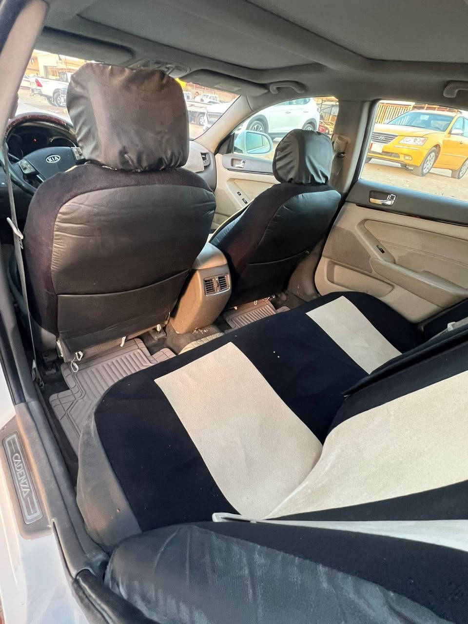 سلام عليكم كادنزه للبيع 2011بدون ذكر الموصافت لان هيه فول موصفات سياره صبغ حزام ابيع قصط مقدمه 50شهر 3ورقات اؤ مراوس حسب القناعه مكان سياره بابل جبله استفسار ***********
